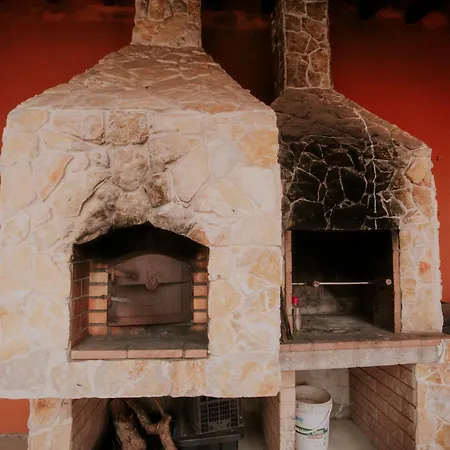 107 - بيت للعطل *